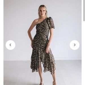 ASTR The label BNWT black and taupe Santorini one shoulder dress size medium